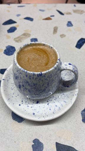 عکس کافی شاپ فلو