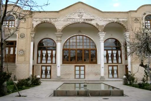 عکس خانه صرافلار (خانه و موزه سفال تبریز)