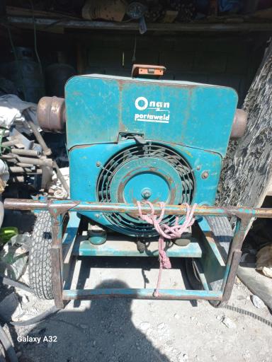 عکس اجاره ابزار آلات پیمانکاری