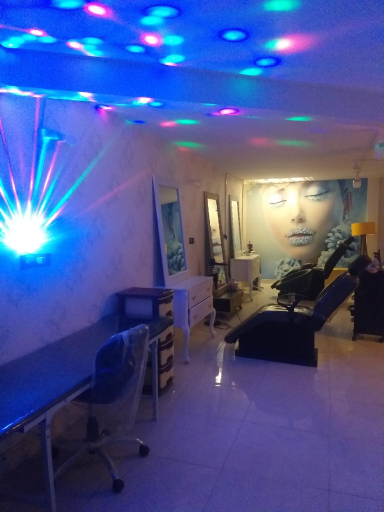 عکس سالن زیبایی سی سی