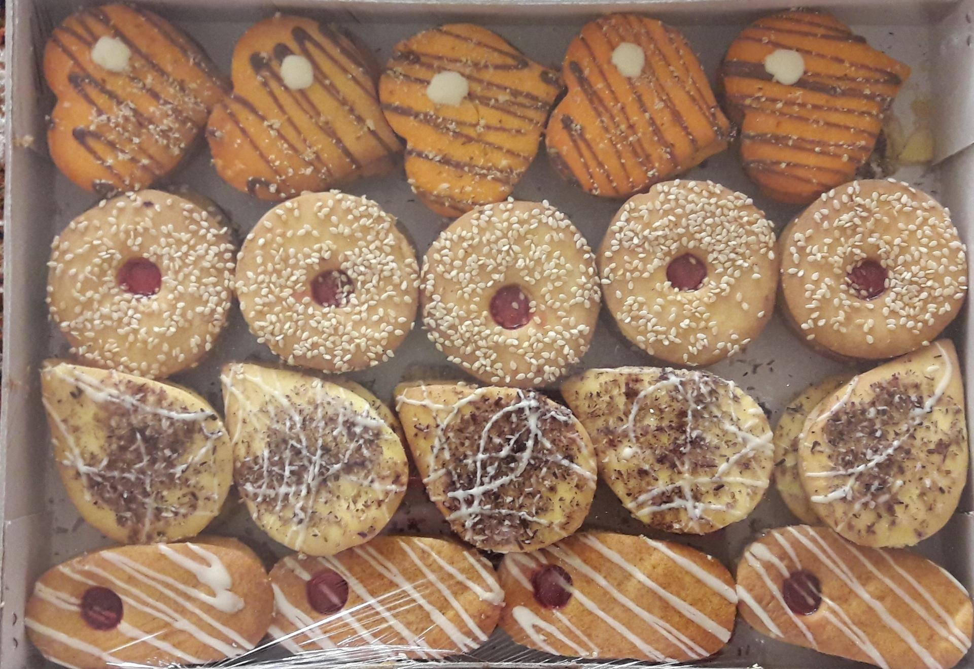 عکس نان و شیرینی امیری