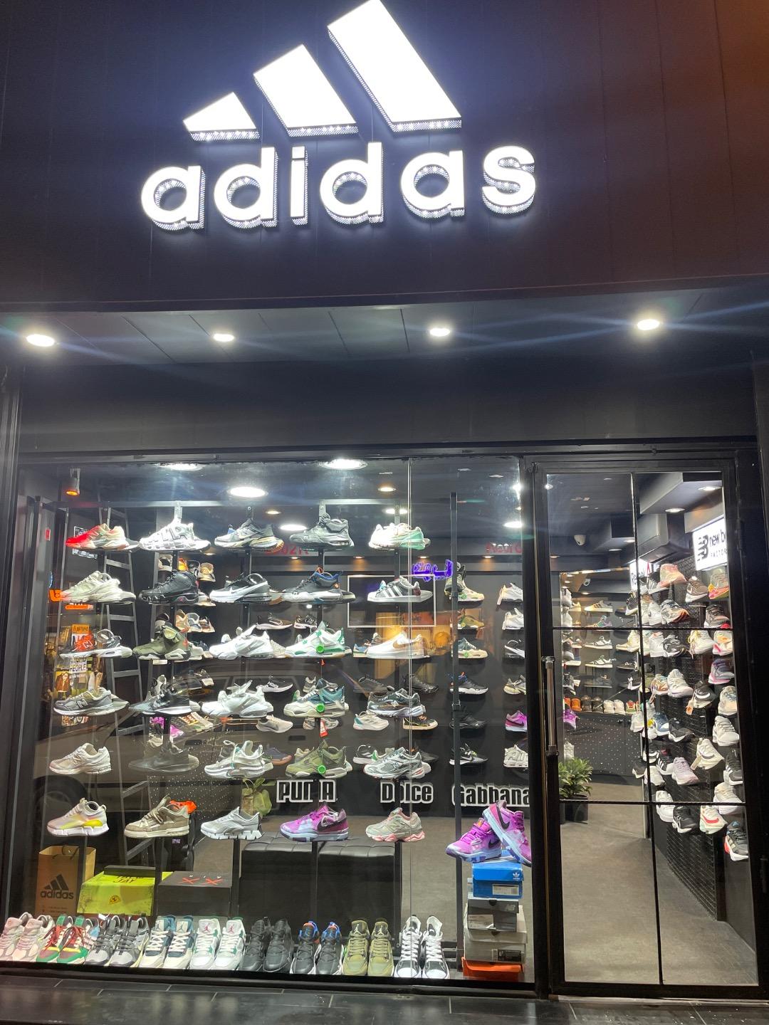 عکس کتونی آدیداس