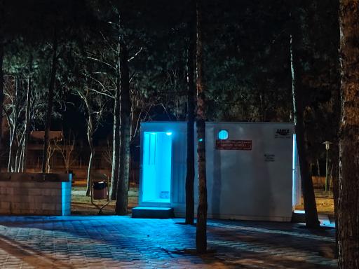 عکس دستشویی عمومی 