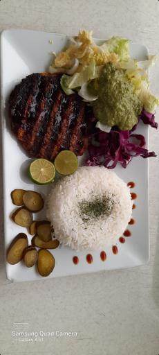 عکس کافه رستوران رژیمی وی آی پی پلاس