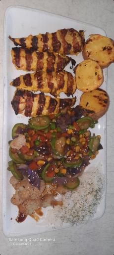 عکس کافه رستوران رژیمی وی آی پی پلاس