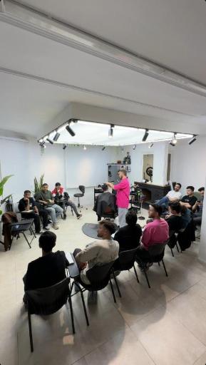 عکس آکادمی آرایشگری حسین صفارزاده