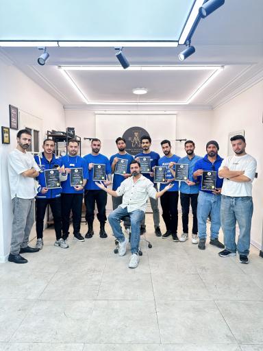 عکس آکادمی آرایشگری حسین صفارزاده
