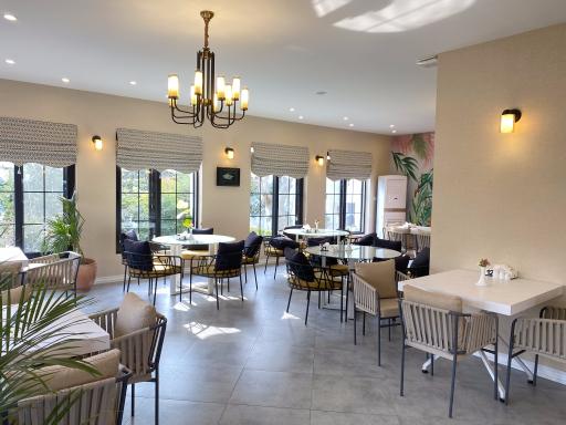 عکس باغ رستوران کشاورز