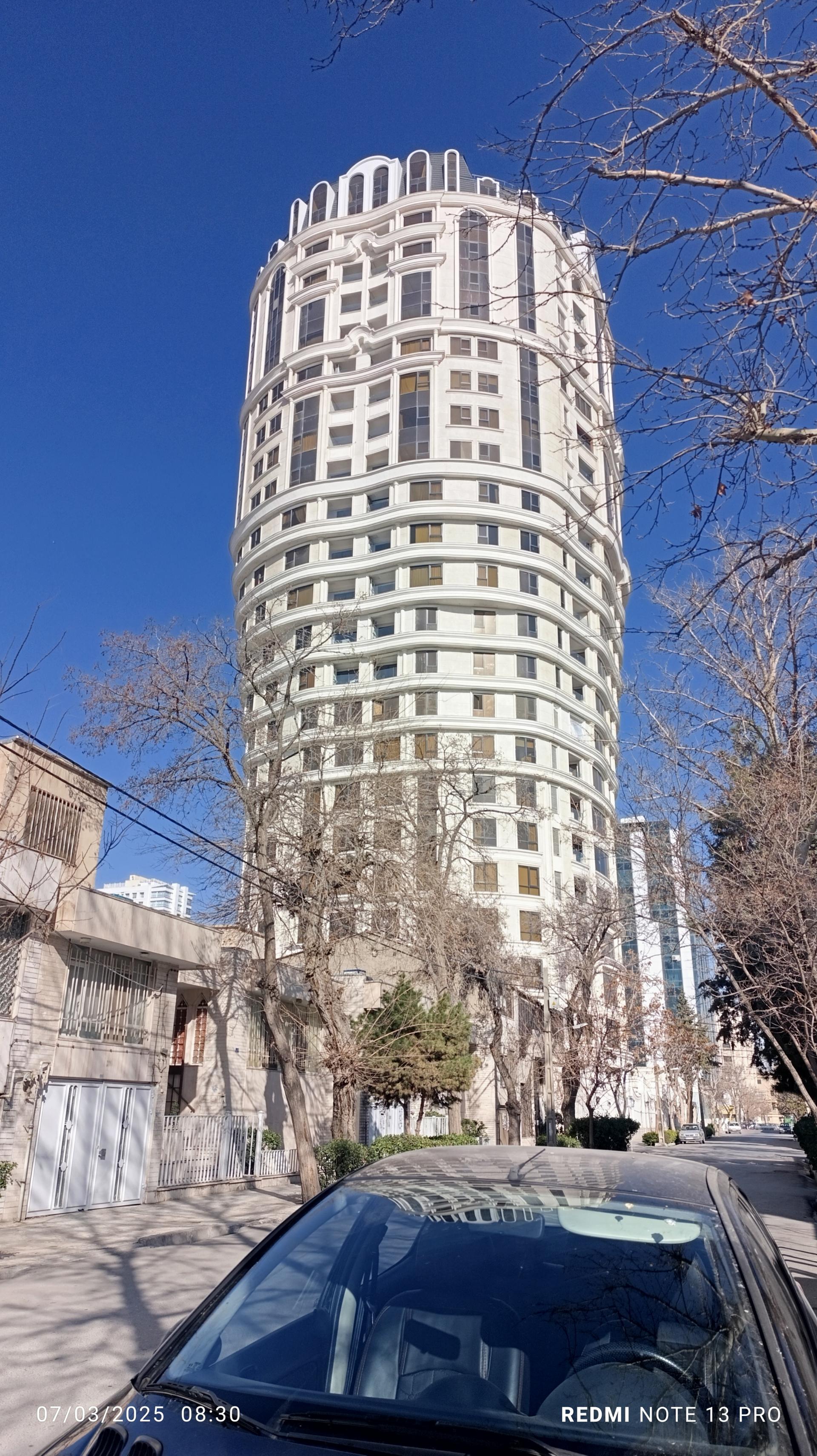 عکس برج مسکونی الیزه 2