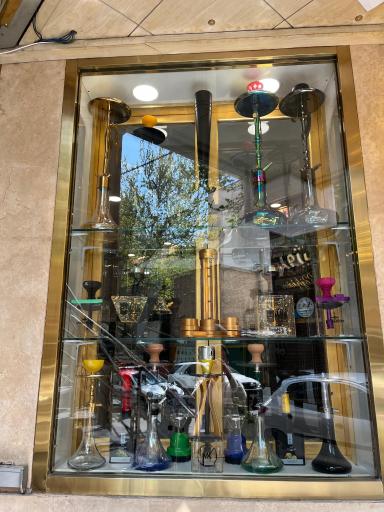 عکس بوتیک دخانیات دارک لیف