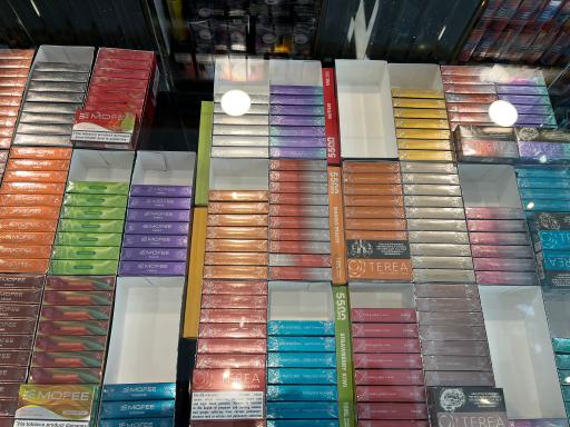 عکس بوتیک دخانیات دارک لیف