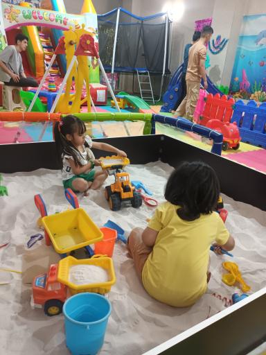 عکس خانه بازی آراز 