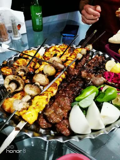 عکس کبابی امیران