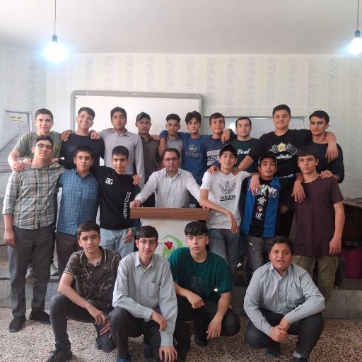 دبیرستان شاهد شهید مطهری