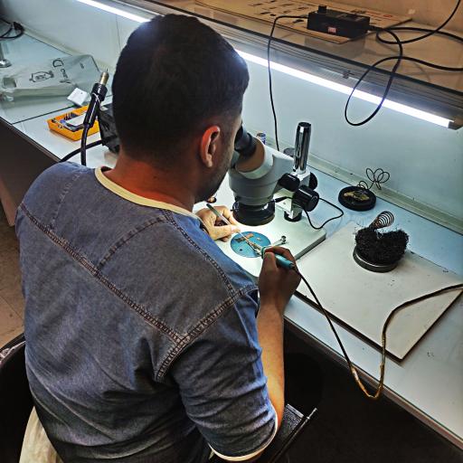 عکس آموزشگاه تعمیرات موبایل و رباتیک فیدار