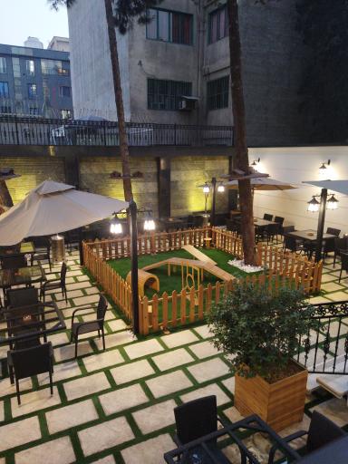 عکس بیمارستان دامپزشکی آلپت