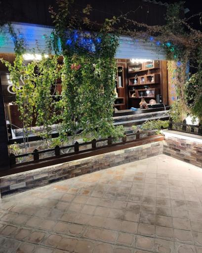 عکس کافه قلیان سرای صادقیه