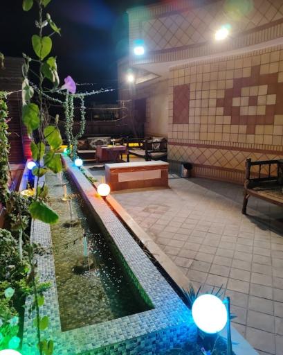 عکس کافه قلیان سرای صادقیه