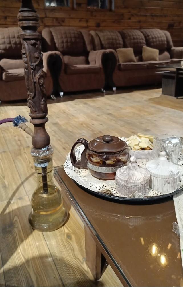 عکس کافه قلیان سرای صادقیه