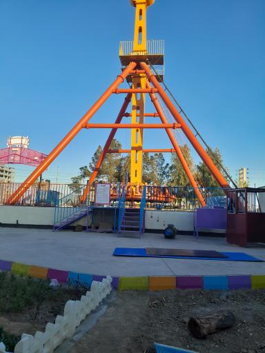 عکس شهربازی سرزمین شادی