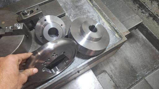 عکس خدمات صنعتی خلیج cnc