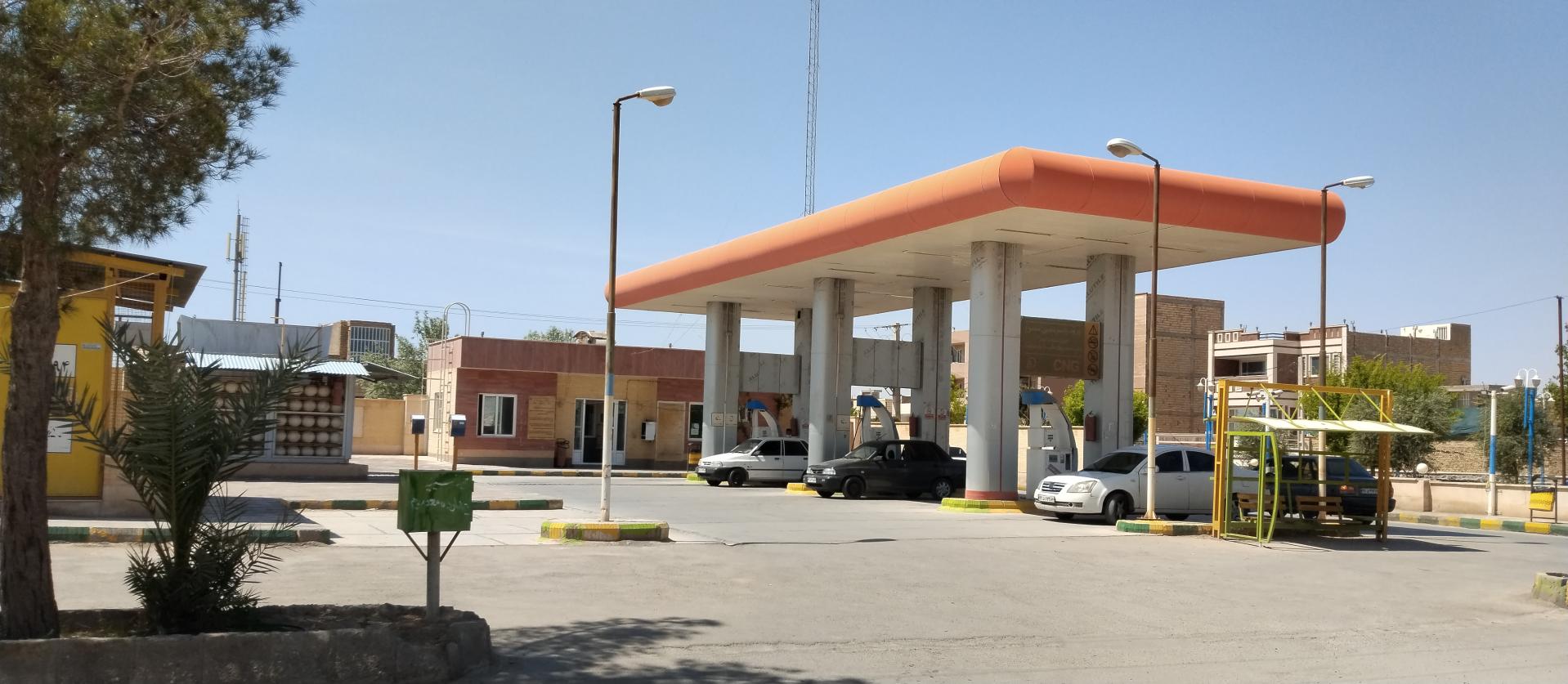 عکس پمپ گاز CNG