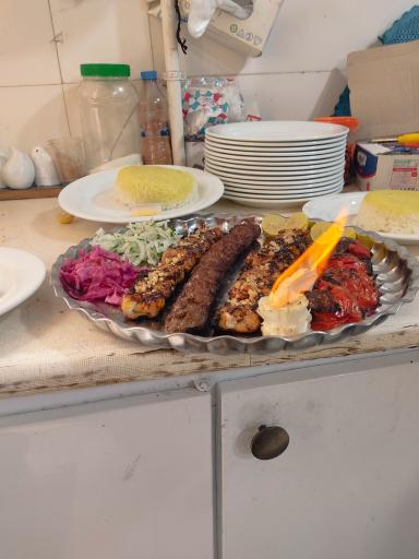 عکس رستوران کوروش