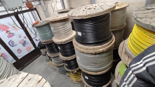 عکس سیم و کابل البرز پدیده