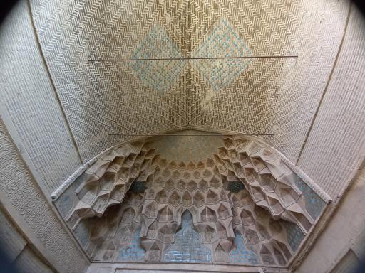 عکس گنبد خواجه نظام الملک