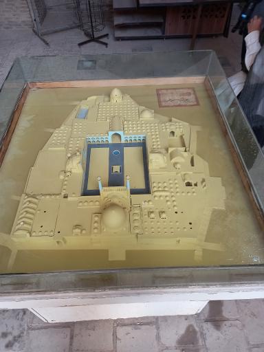 عکس گنبد خواجه نظام الملک