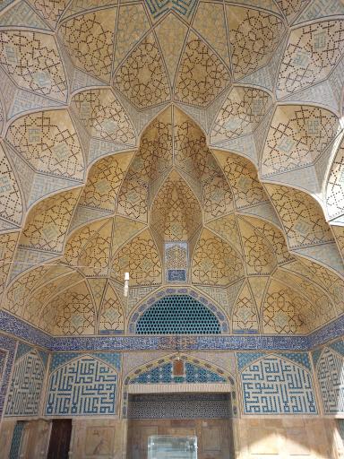 عکس گنبد خواجه نظام الملک