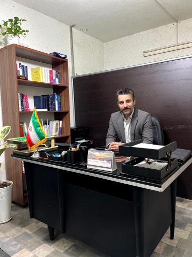 عکس دفتر وکالت وحید احداثی 