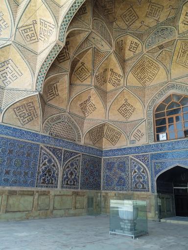 عکس گنبد خواجه نظام الملک