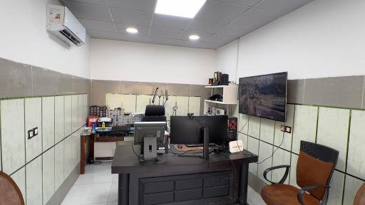 عکس فروشگاه الکتروبایت