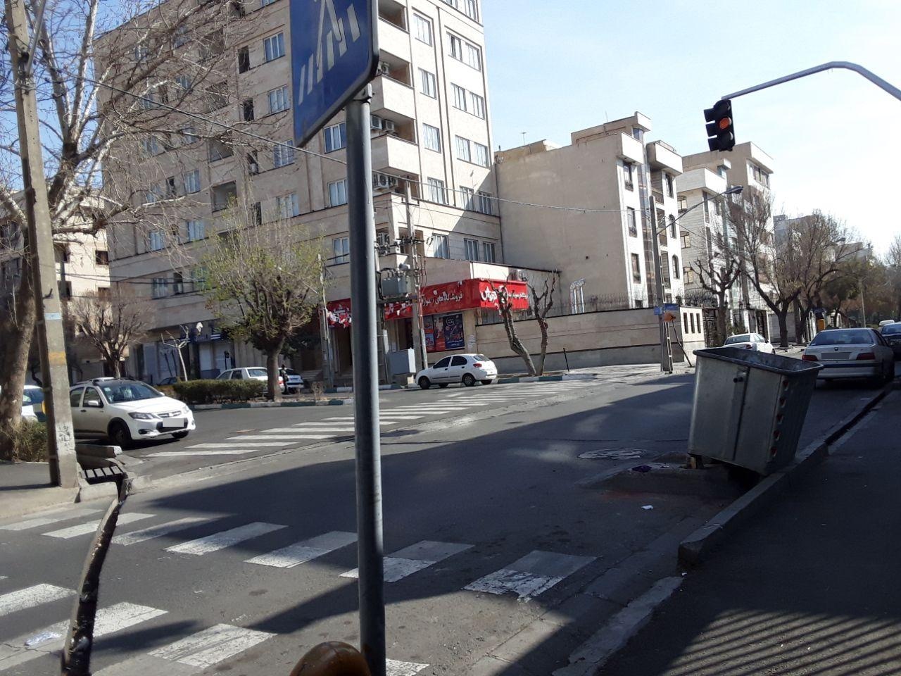 عکس فروشگاه زنجیره ای افق کوروش