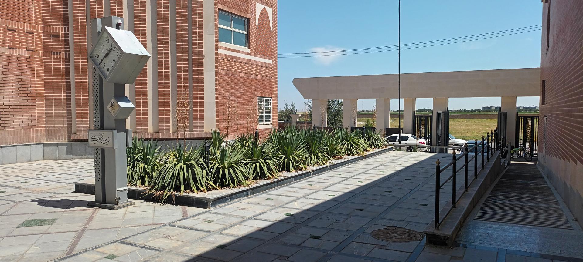 عکس مجتمع آموزشی حیات طیبه مدرسه سردار سلیمانی