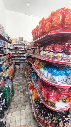 عکس سوپر مارکت احمد دایی