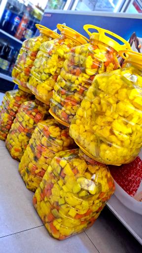 عکس لبنیات و ترشیجات دهکده