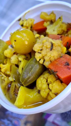 عکس لبنیات و ترشیجات دهکده