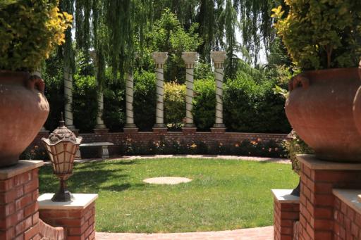 عکس باغ عمارت عروس شکاری