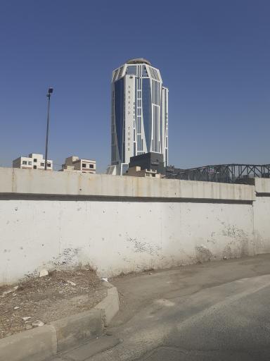 عکس برج آناهید