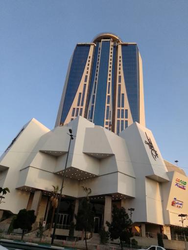 عکس برج آناهید