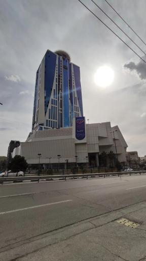 عکس برج آناهید