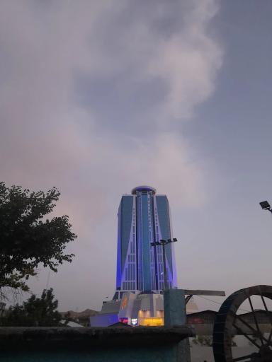 عکس برج آناهید