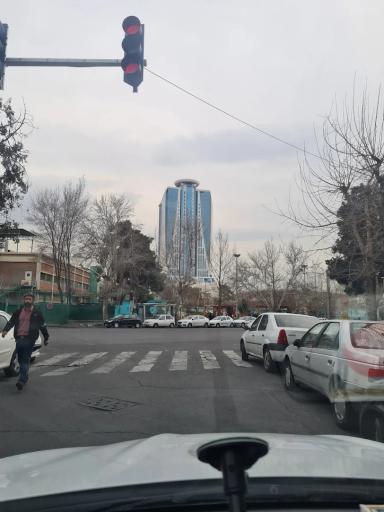 عکس برج آناهید
