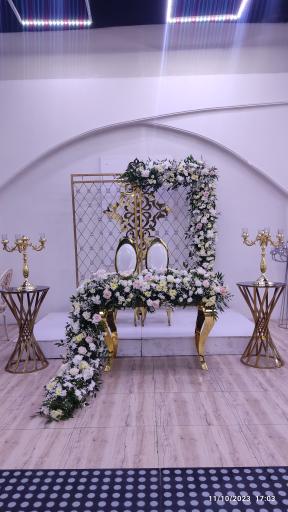 عکس تالار عمارت سفید