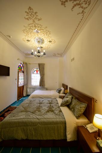 اقامتگاه سنتی هزار و یک شب چهارباغ