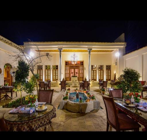 عکس اقامتگاه سنتی هزار و یک شب چهارباغ