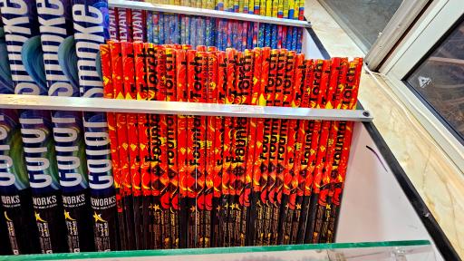 ظروف یکبار مصرف و تم تولد تمشاد