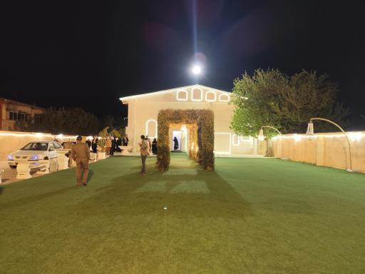 عکس تالار عمارت سفید